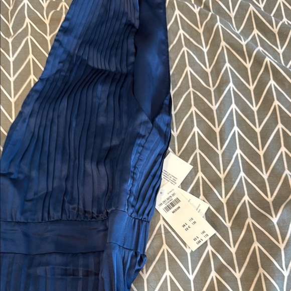 Abercrombie & Fitch Navy Blue Pleated Jumpsuit - Picture 2 of 4